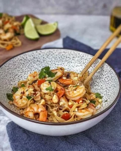 nouilles sautées aux crevettes thaï