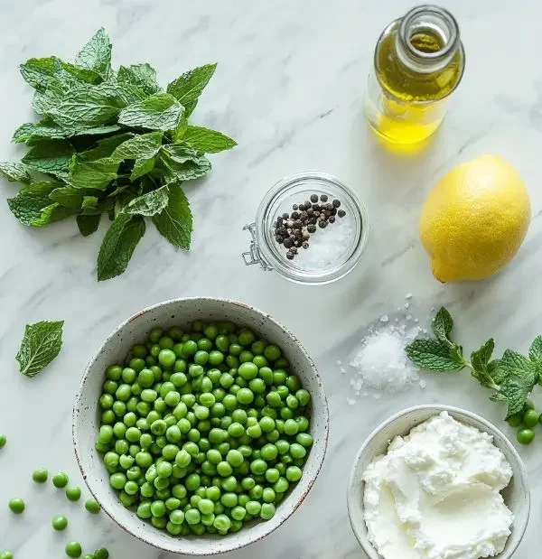 Velouté Glacé de Petits Pois à la Menthe Frappant 2 Les ingrédients pour Velouté Glacé de Petits Pois à la Menthe