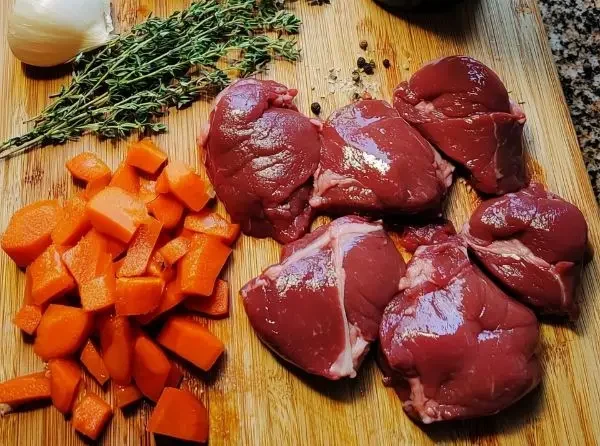 Les ingrédients pour cœur de bœuf à la sauce tomate