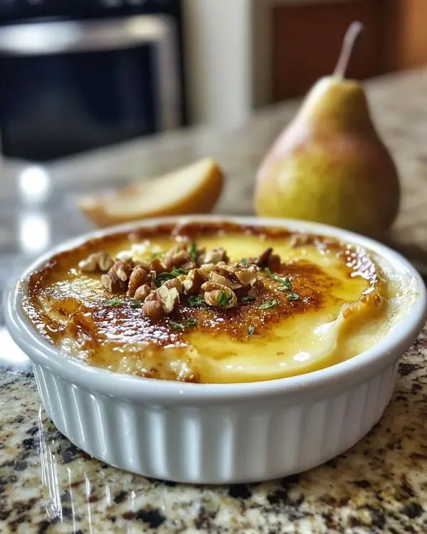 Crème Brûlée Salée au Gorgonzola Envoûtante 3 Recette Crème Brûlée Salée au Gorgonzola, Poire Caramélisée & Noix