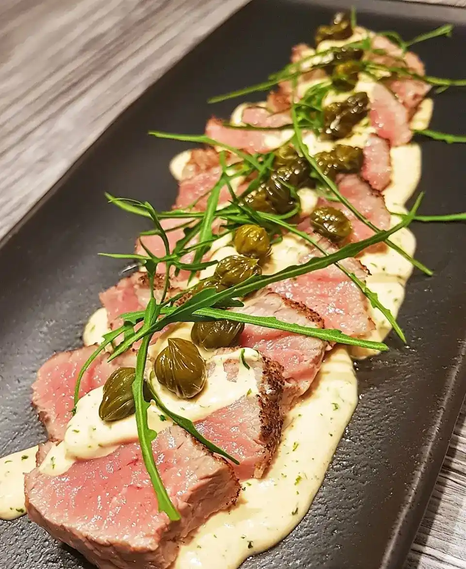 Tataki de Veau Rosé Crème de Thon Exquis 1 Tataki de Veau Rosé Crème de Thon