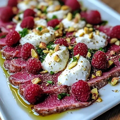 Carpaccio de Canard Fumé, Feta Fouettée Pistache & Framboises